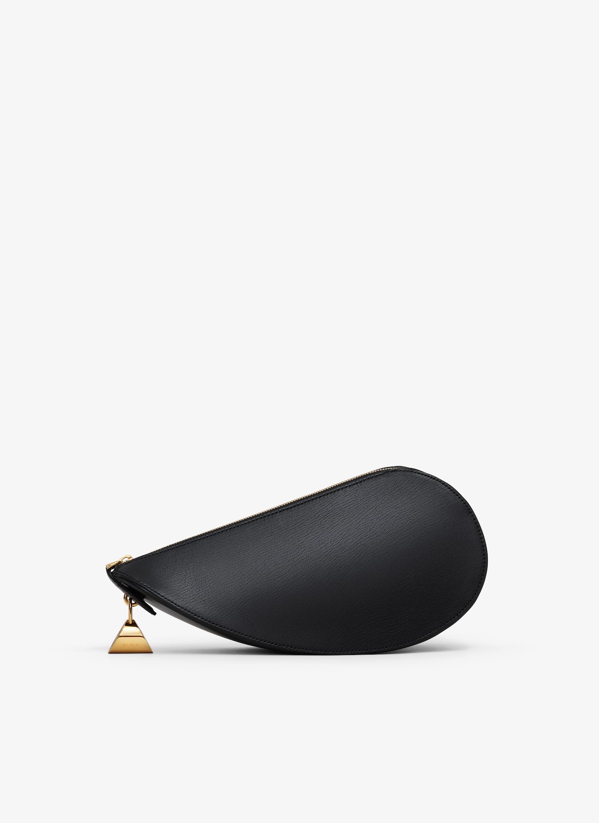 LE DEMI-CŒUR BAG IN LAMBSKIN ALAÏA BLACK LE DEMI-CŒUR BAG IN LAMBSKIN